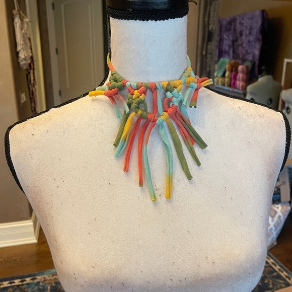 Handmade Macrame Necklace - Picture 5 of 6